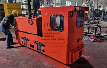 內蒙古5噸蓄電池湘潭電機車發(fā)往煤礦