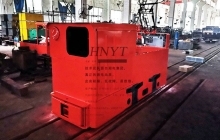 內蒙古5噸架線式湘潭電機車發(fā)往金屬礦
